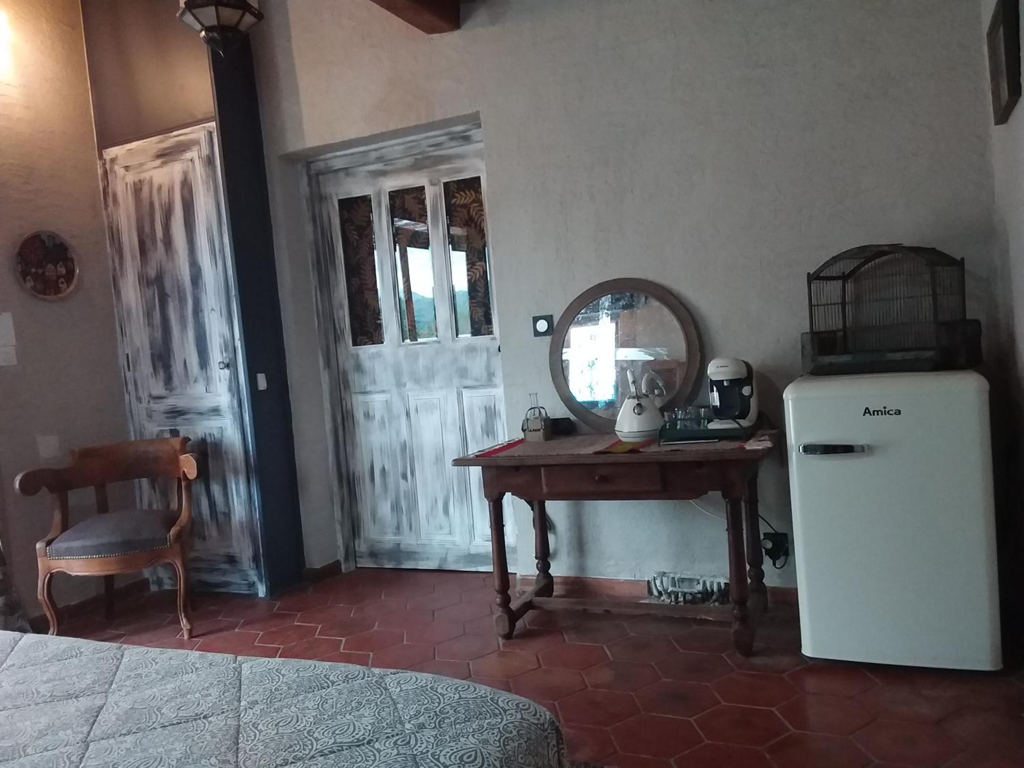 Clos St Jean Baptiste Tourves Room photo